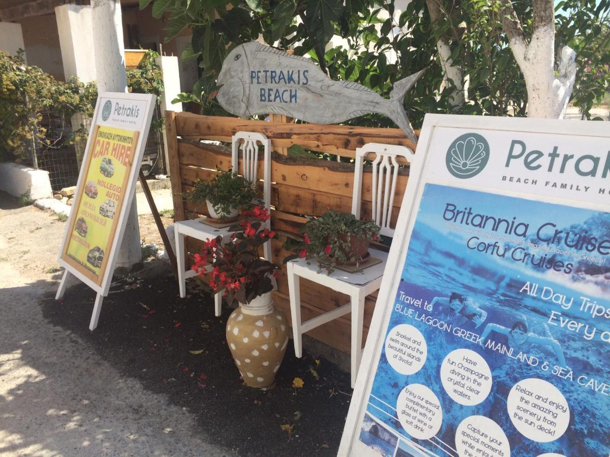 Petrakis Beach Lefkímmi Exterior foto